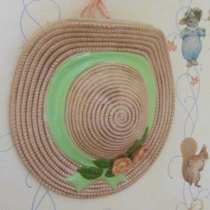 WALL POCKET/VASE BRAIDED STRAW HAT W/GREEN RIBBON & FLOWERS" EXCELLENT CONDITION